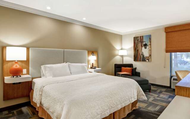Hampton Inn Charleston-North
