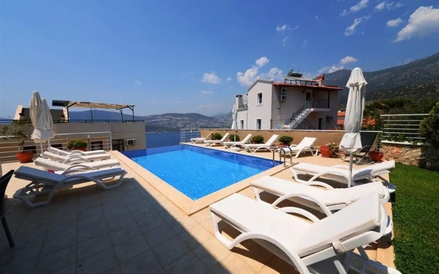Villa Kalkan by Akdenizvillam
