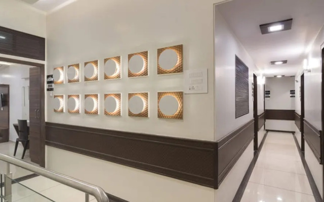 OYO 4186 Hotel Oyster