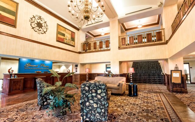 Grand Plaza Hotel Branson