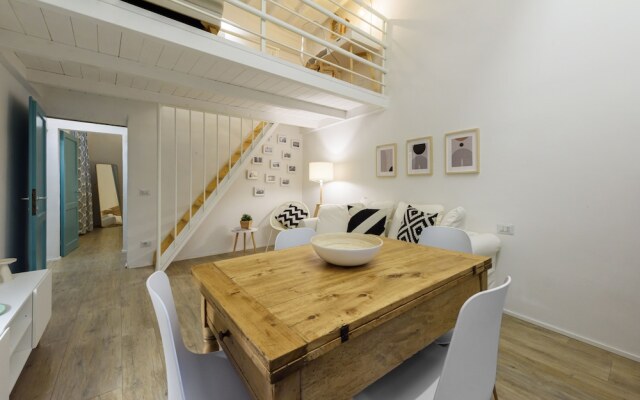 Madame Betta by Mmega