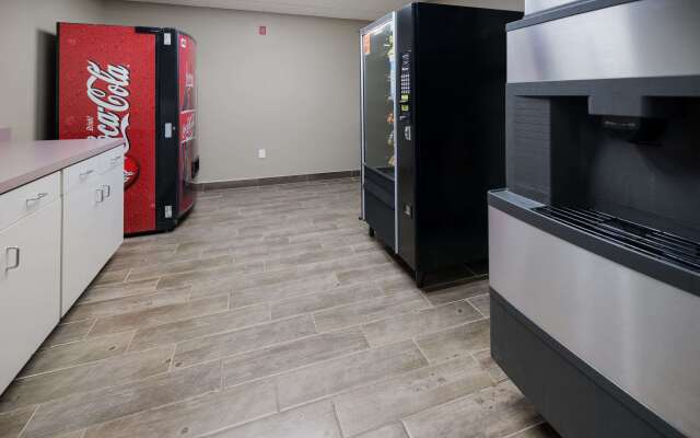 Sleep Inn & Suites Port Clinton