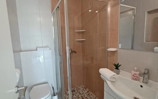 Apartment Mira