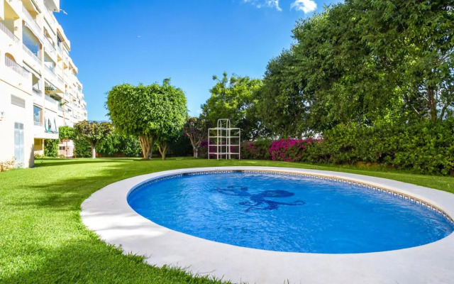 Ceibo Centro Plaza Banús Suite Apartment