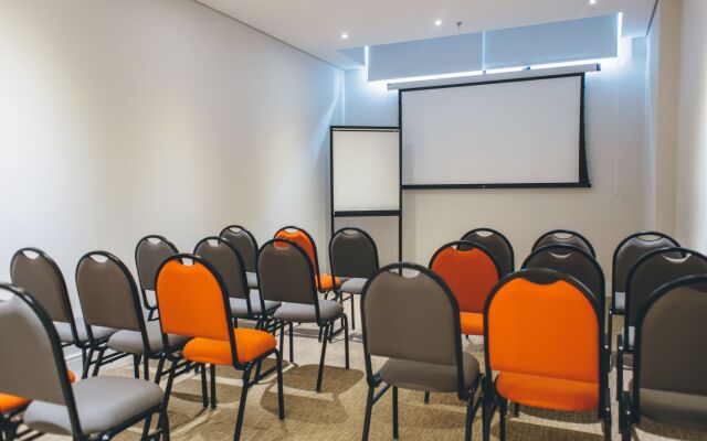 Intercity Curitiba Centro Cívico