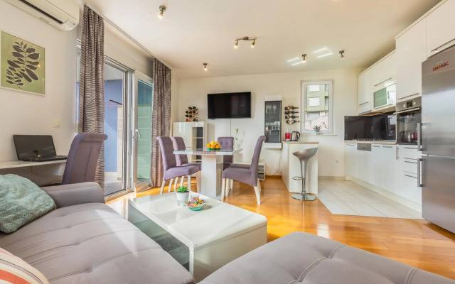 Urban City Apartment