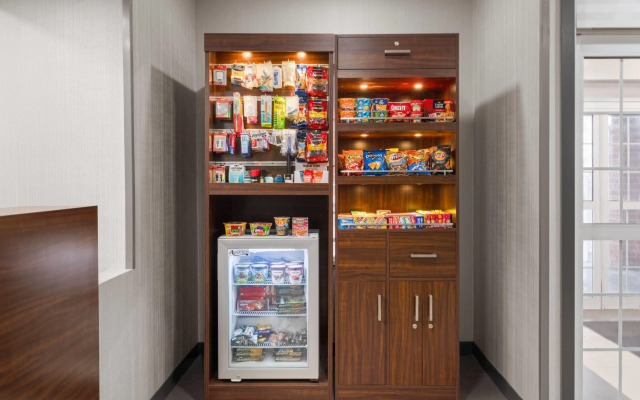 Wingate by Wyndham Mansfield OH