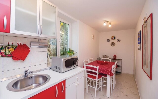 Beautiful Home in Zaton Veliki With Wifi and 3 Bedrooms
