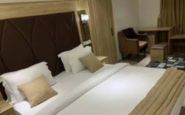 D Avalon Suites