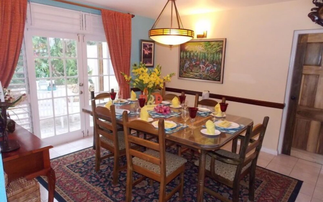 Primrose Path, Silver Sands 5 BR