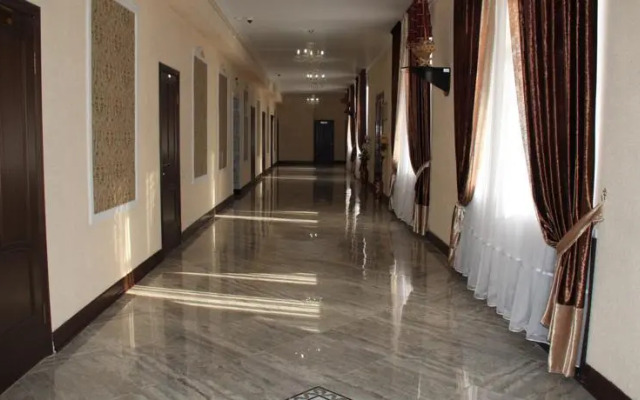 Hotel AishaDeLuxe