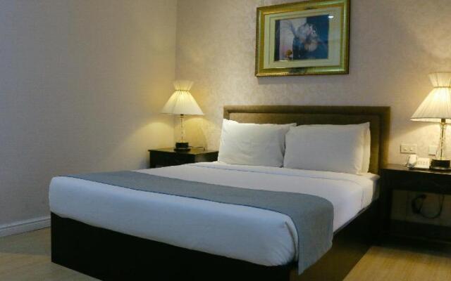 Queen Margarette Hotel