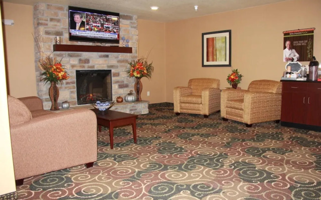 Castle Rock Inn & Suites
