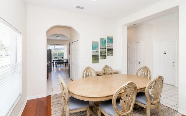 New Ownership 7BR Close to Disney