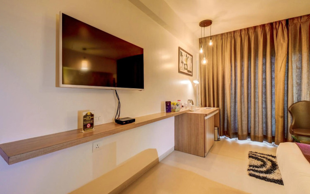 The SSK Solitaire Hotel & Banquets