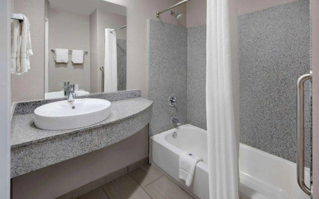 Baymont by Wyndham San Antonio Airport