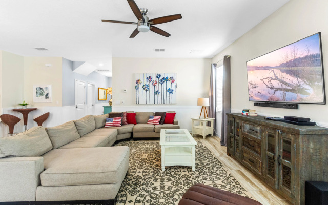 1546MVD00, Davenport , US