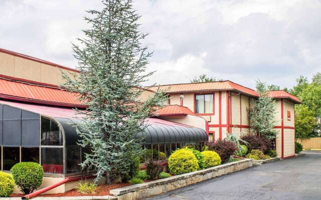 Econo Lodge Scranton near Montage Mountain