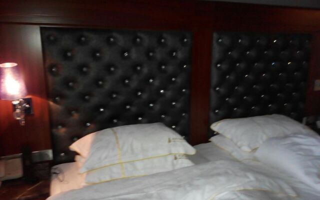 Juntai Hotel