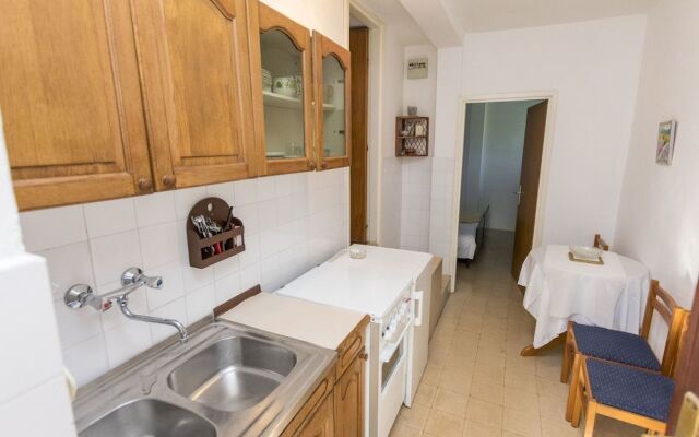 Apartment Primosten Studio