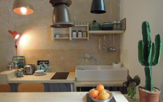 V12 Design Apartments