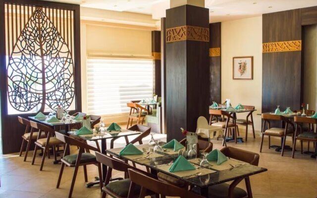 Oyster Bay Beach Suites