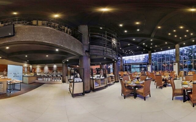 Oak Tree Emerald Hotel & Conventions Semarang