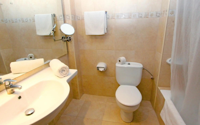 Flacalco Hotel & Apartments