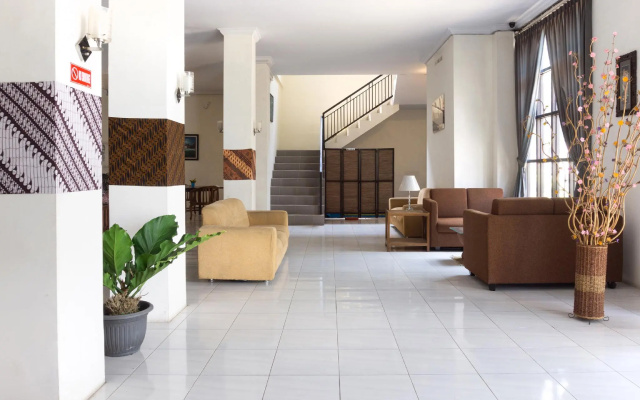 OYO 3803 Hotel Wonojati Syariah Malang