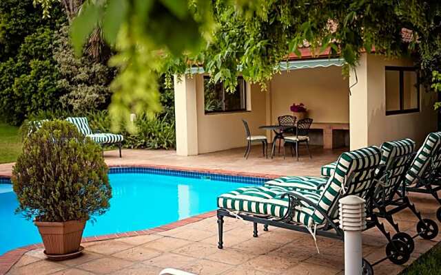 Oak Tree Lodge