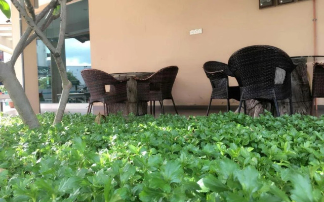 Marina Oriental Hotel