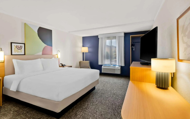 Spark by Hilton Daleville Roanoke North