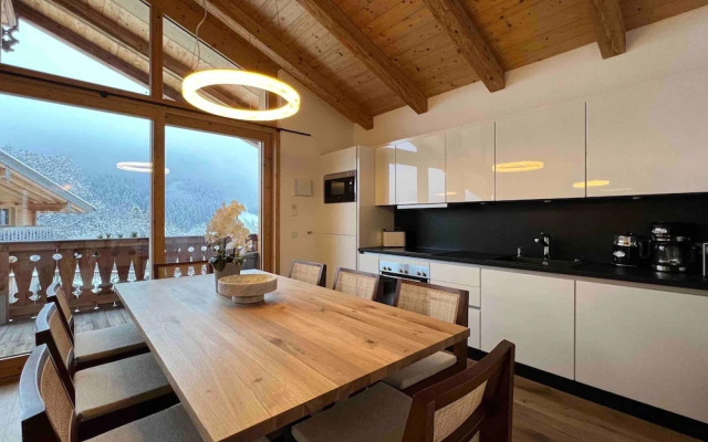 Premium Chalet With Sauna on a Sunny Slope