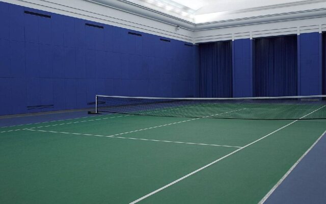 Renaissance Tianjin Lakeview Hotel