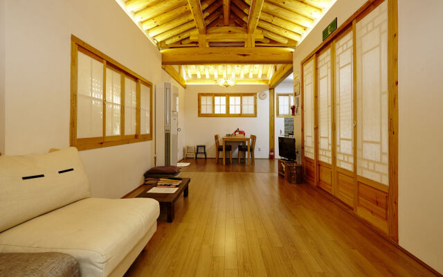 Hanok 24 guesthouse Gyeongbokgung