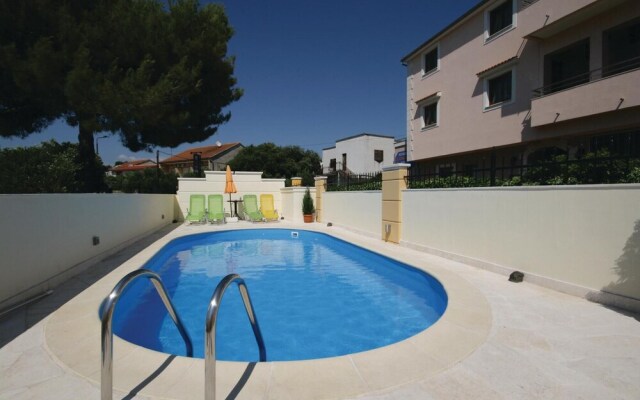 Beautiful Home in Brodarica With Wifi and 6 Bedrooms