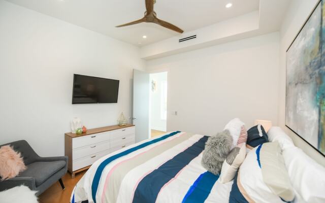 Lido Key Retreat by SKLRP
