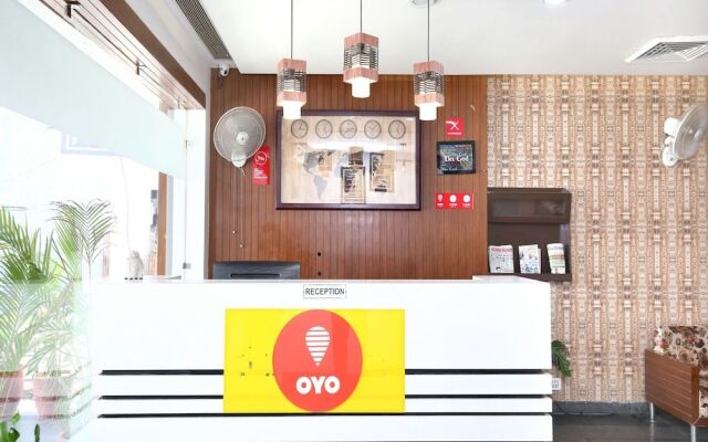 OYO 7100 Hotel Crossroads