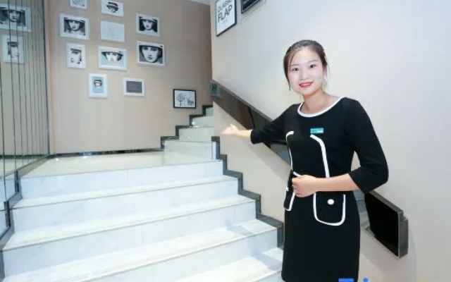 Ximan Qingya Hotel (Zhengzhou South Third Ring Road Zhongzhou Avenue)