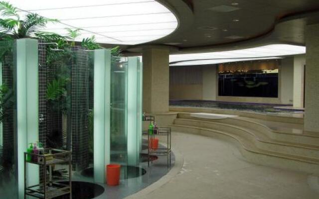Shenghong International Hotel
