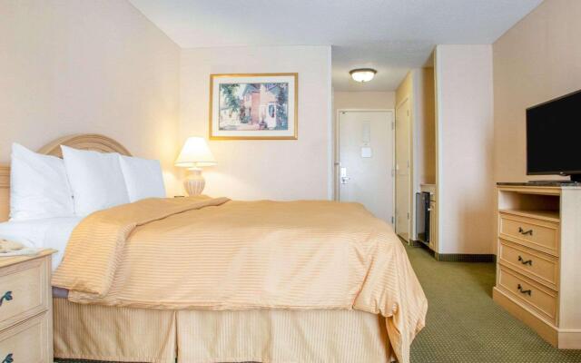 La Quinta Inn & Suites by Wyndham South Holland