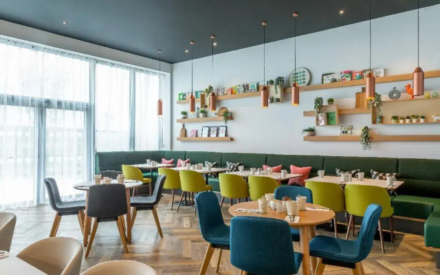 Holiday Inn Dublin Airport