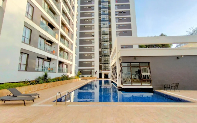 Lux Suites Astoria Apartments Lavington