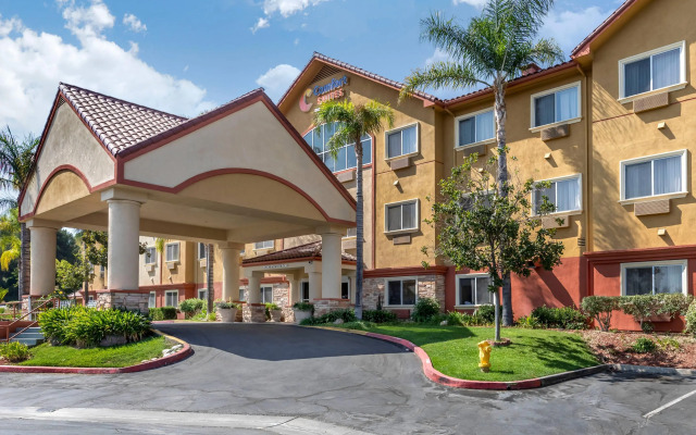 Comfort Suites Near Six Flags Magic Mountain