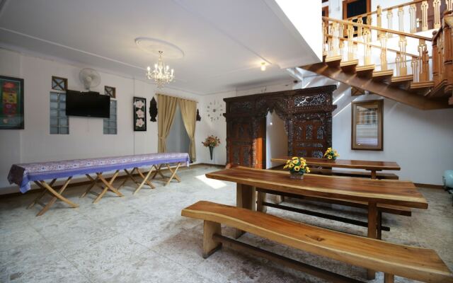 Airy Syariah Raya Inpres Kramat Jati Jakarta