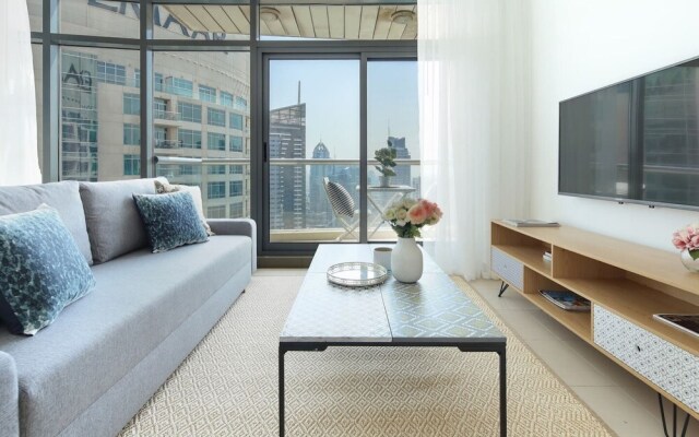 Impressive 1BR w/ Incredible Marina Views!