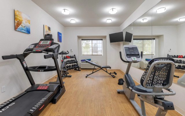 Comfort Inn & Suites