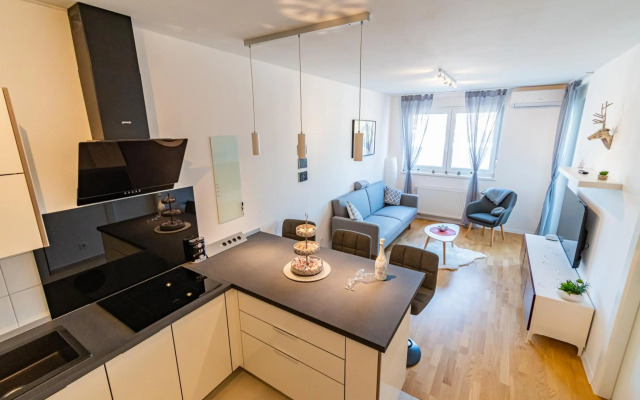 Flexible SelfCheckIns 25 - Zagreb - Garage - Loggia - New - Luxury