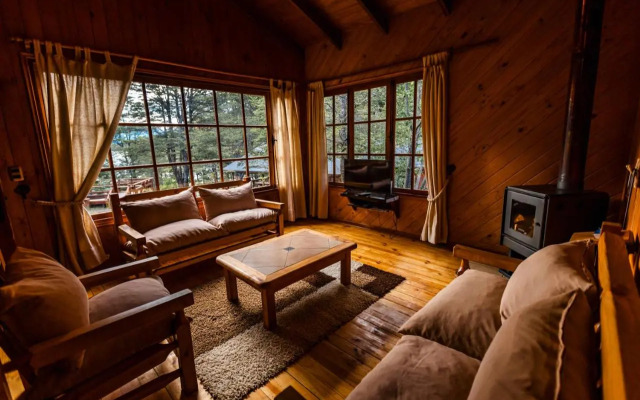 Patagonia Baker Lodge