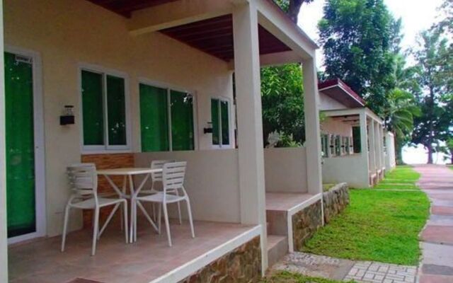 Submarine Garden Beach Resort